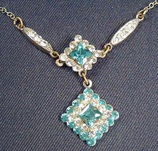 Vintage Rhinestone Dangle Pendant Necklace in White and Aqua - Click Image to Close